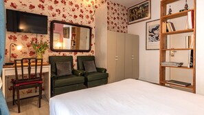 No better place to relax after a day of visiting the city #stay #lisbon #pt #portugal