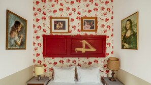 Located near the river and some important museums like the MAAT, this apartment has everything to make your stay a delight #bedroom #relax #lisbon #pt #portugal