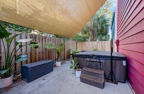Enjoy our private Hot tub 