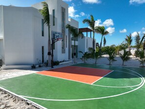 Sport court
