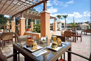 There is a restaurant and a tiki bar to indulge yourself by the pool!