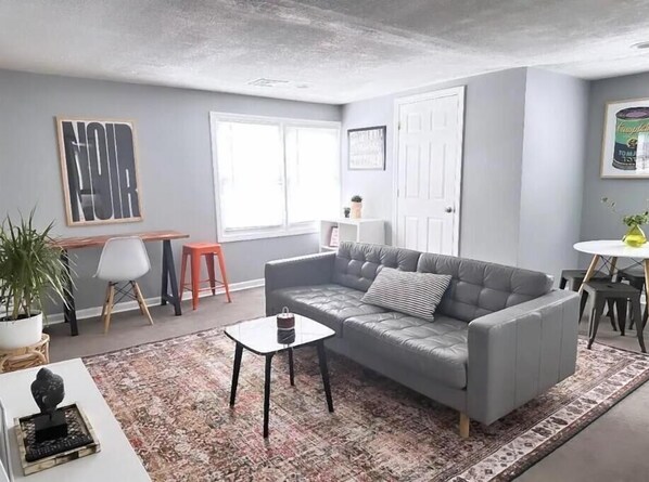 Living room with Smart TV ready to log on to your favorite apps