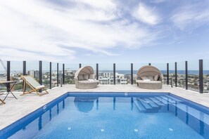 Rooftop pool