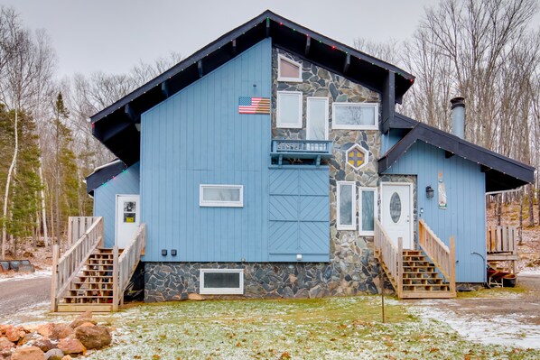 Iron River Vacation Rental | 4BR | 2BA | Steps Required | 1,000 Sq Ft