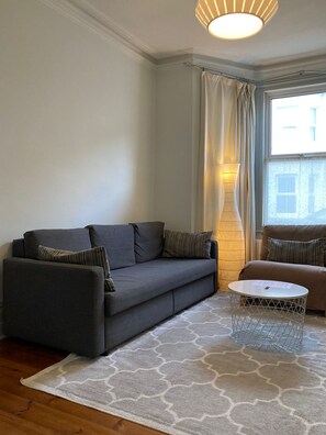 Lounge Front Sofa 1