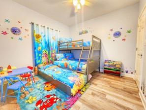Twin over Full + Twin Trundle Bunk bed 