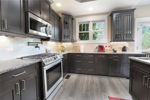 Kitchen with Stainless Steel Appliances, gas range, granite countertops
