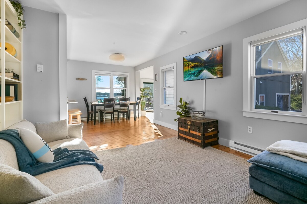 W Henderson House Waterview Escape