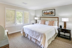 Bedroom 1: king bed