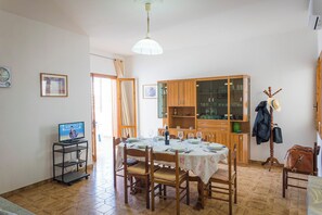 Living and dining room