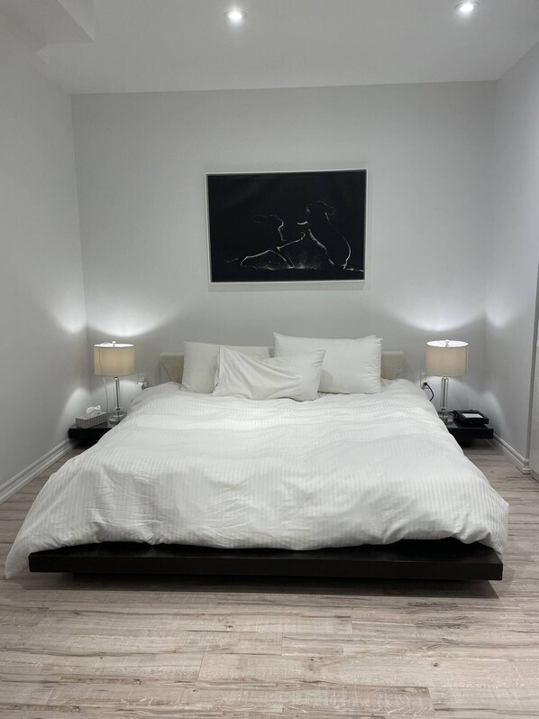 King bed with extra large pillows