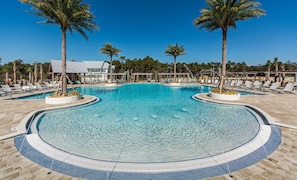 Resort Style Pool: Cool off in the stunning resort-style pool, just steps away from your stay.