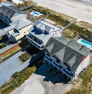 3868 Island Dr - Oceanfront - Shared Pool