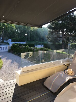 6 chaises longues sur terrasse  ou jardin30