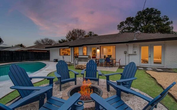 Welcome to your future vacation home! This place has it all – a backyard pool oasis, a convenient location, and a beautiful place to call your home away from home!