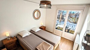 Chambre avec balcon