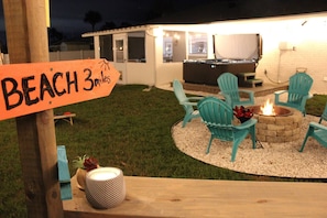 A citronella candle sure helps keep the bugs away while you are sipping on your favorite drink or, you can hang out on the enclosed patio, jump in the hot tub or play Corn Hole. It's all here!