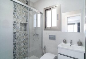 Baño con ducha 