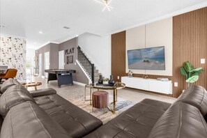 4375 Scene Lane (2).jpg