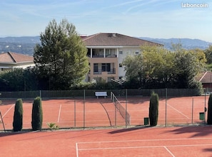 Sport court