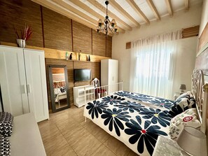 Bedroom (3)