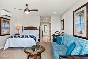 Studio condo