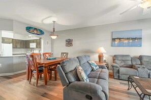 St. Augustine Beach Rentals Living and Dining Area