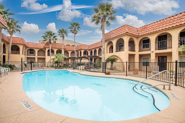 Join us at the Seahorse Condos on Padre Island (north)