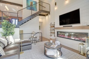Living Room | Smart TVs | Free WiFi | Queen Sleeper Sofa