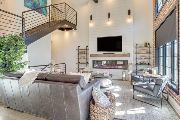 Savannah Vacation Rental | 3BR | 3.5BA | 2,800 Sq Ft | Stairs to Enter