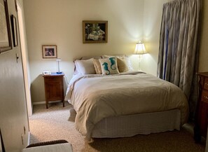 Bedroom with Queen bed and Smart TV