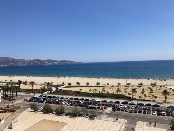 Vista para praia/oceano