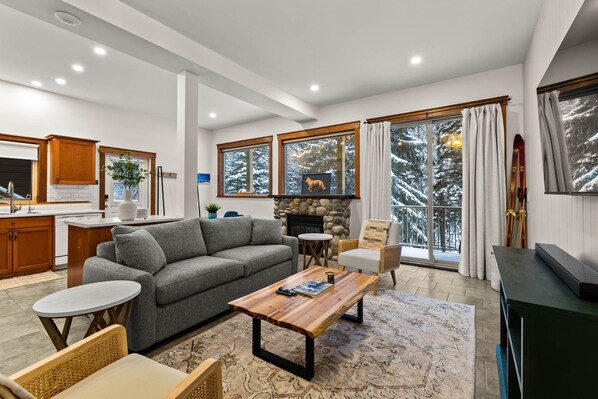 Full spacious suite with 10 foot ceilings & heated floors.