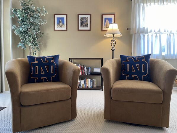 Notre Dame themed living room 