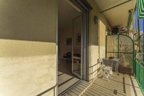 Autumn, Balcony / Terrace / Patio, Spring, Summer