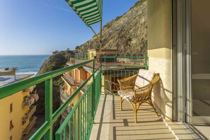 Autumn, Balcony / Terrace / Patio, Spring, Summer