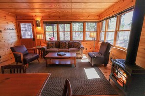 Living room at trailside retreat