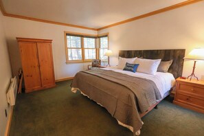 Main king bedroom