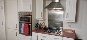 Flat 1 Kitchen