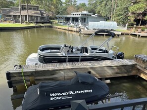 Pontoon Boat and Waverunner for RENT! Delivered on site for your convenience. 2024 Harris Tritoon, seats 14. 2022 Yamaha waverunner, seats 3 