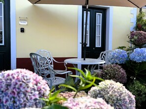Property building,Patio,Garden,Seating area
