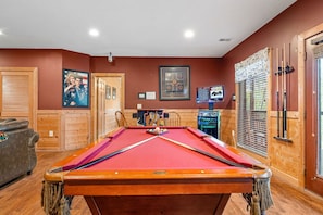 Spielezimmer