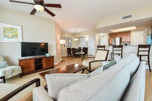 The Palms of Destin 11017 - Open Floor Plan