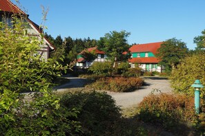 Stugans exteriör [sommar]