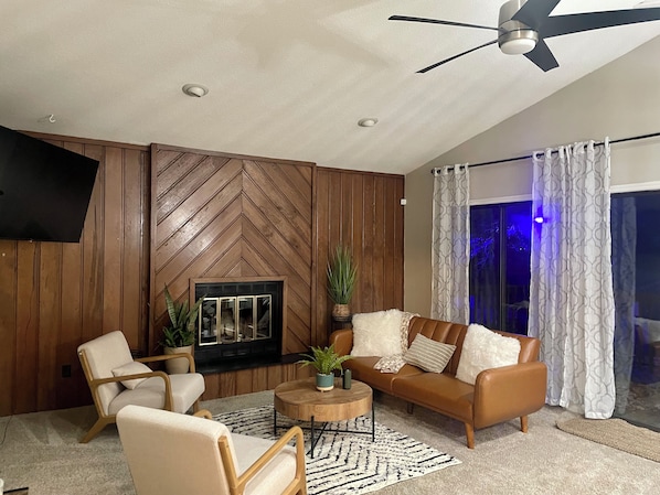 Living Room (1)