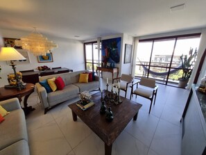 Living Room,Dining area
