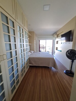 Bed,Bedroom