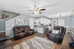 1st Floor Living Area