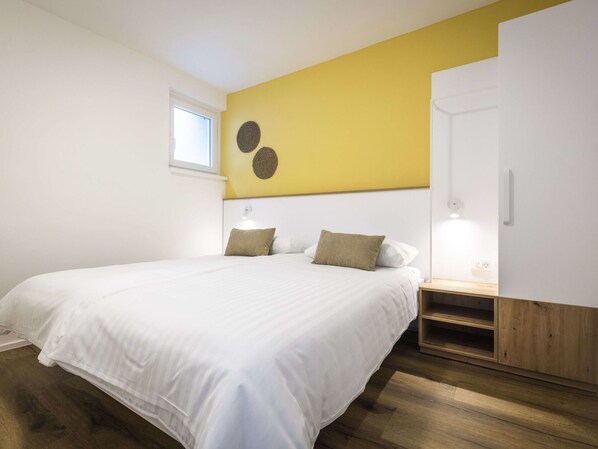 Furniture, Property, Comfort, Building, Wood, Shade, Bed Frame, Paint, Interior Design