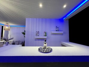 Bar (in der Unterkunft)